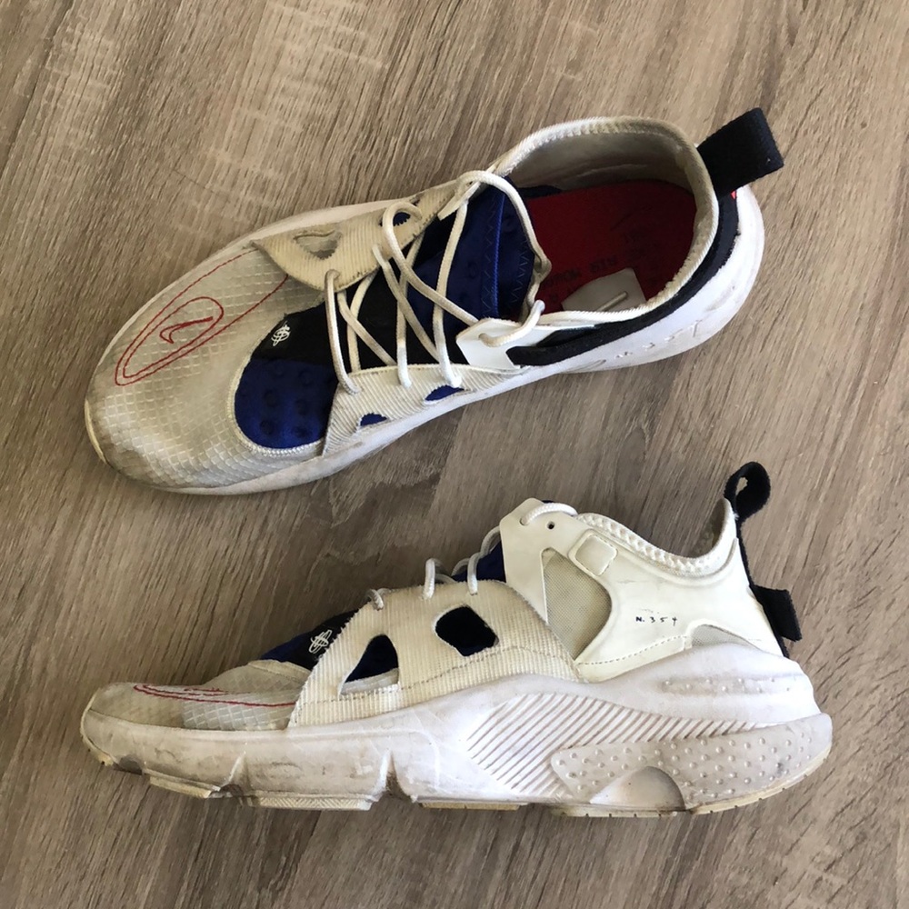 Nike Huarache running shoes